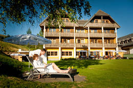 Hotel Teichwirt Teichalm Liegewiese