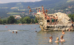 Sprungfelsten am Stubenbergsee Foto Höfler Apfelland