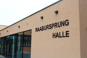 Eingangsbereich bei der Raabursprungshalle