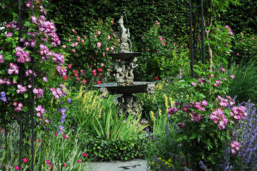 Springbrunnen in den Hängenden Gärten der Sulamith