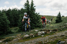 Radfahren am Hochwechsel auf der Mountainbikestrecke "Der große Jogl".