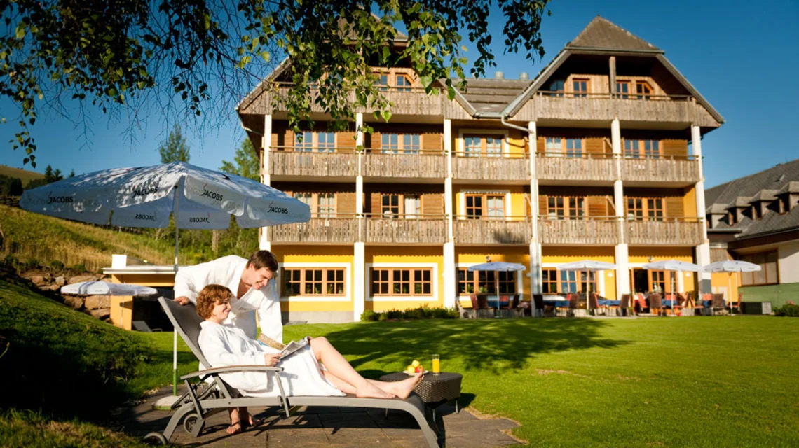 Hotel Teichwirt Teichalm Liegewiese