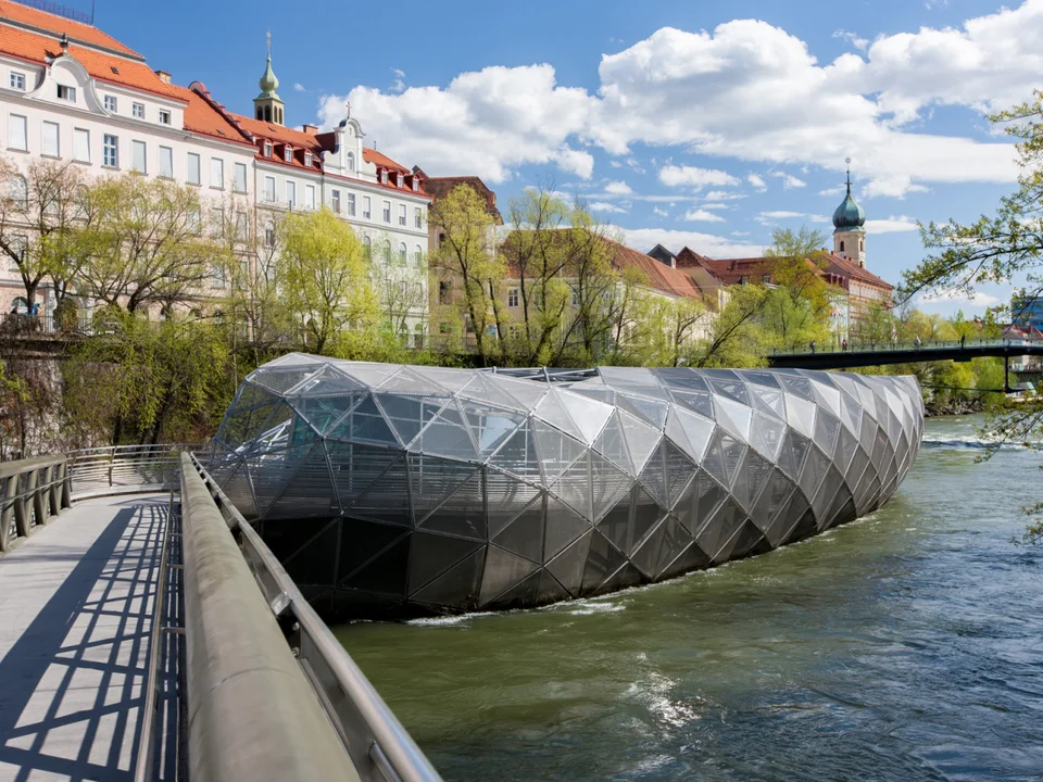 Die Murinsel in Graz.