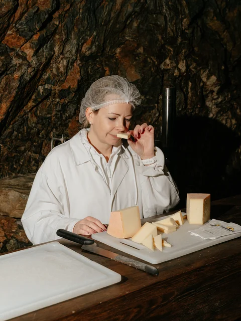 Almenland Stollenkäse Almenland Stollenkäse