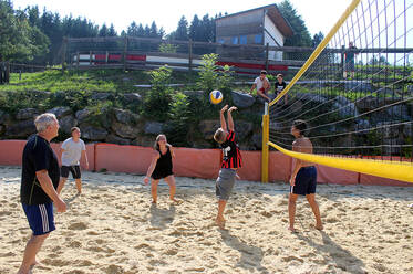 Ein Beachvolleyballplatz bei der Pension Elmer Ein Beachvolleyballplatz bei der Pension Elmer