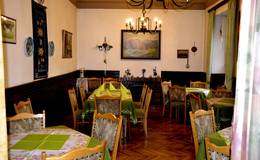 The restaurant in the Kraltaverne