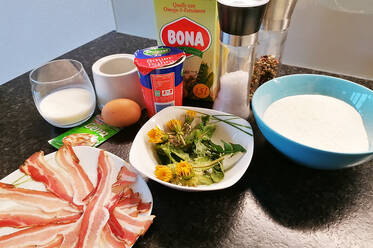 Zutaten Löwenzahn Speck Bratlinge Zutaten Löwenzahn Speck Bratlinge