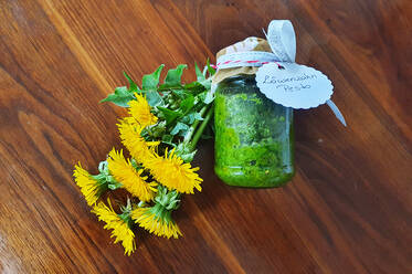 Löwenzahn Pesto fertig Löwenzahn Pesto fertig