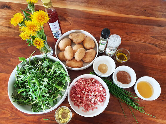 Kartoffelsalat mit Löwenzahngrün Zutaten Kartoffelsalat mit Löwenzahngrün Zutaten