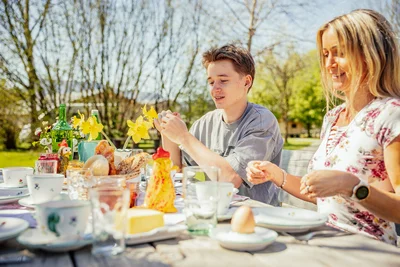 Gemütliches Frühstück in der Natur im Naturpark Almenland.