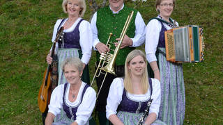 Stoarieser Hausmusik / Musikgruppe / Naturpark
