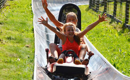 Riesen Spaß bei der Sommerrodelbahn in Koglhof