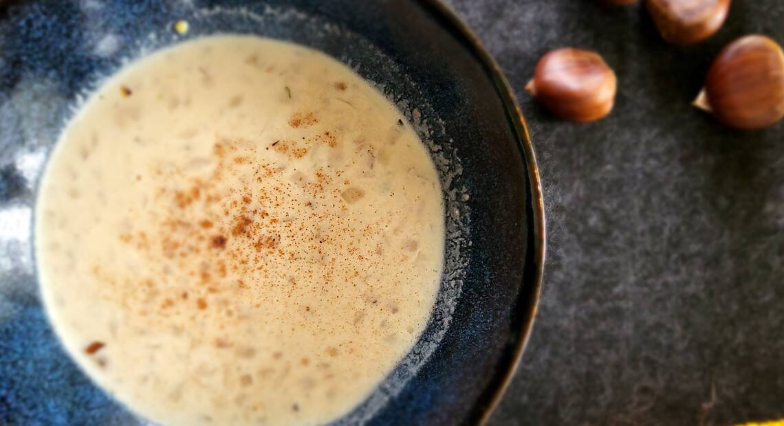 Kastaniensuppe mit Produkten aus dem Naturpark Almenland Kastaniensuppe mit Produkten aus dem Naturpark Almenland