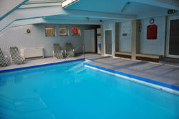 Das Hallenbad bei der Pension Elmer