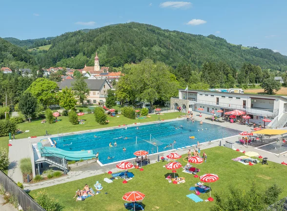 Freibad Anger im Naturpark Almenland.