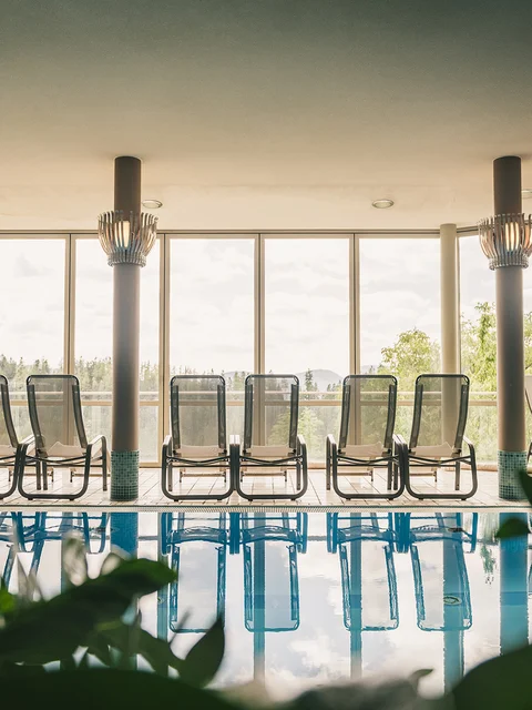 4 Stern Hotels