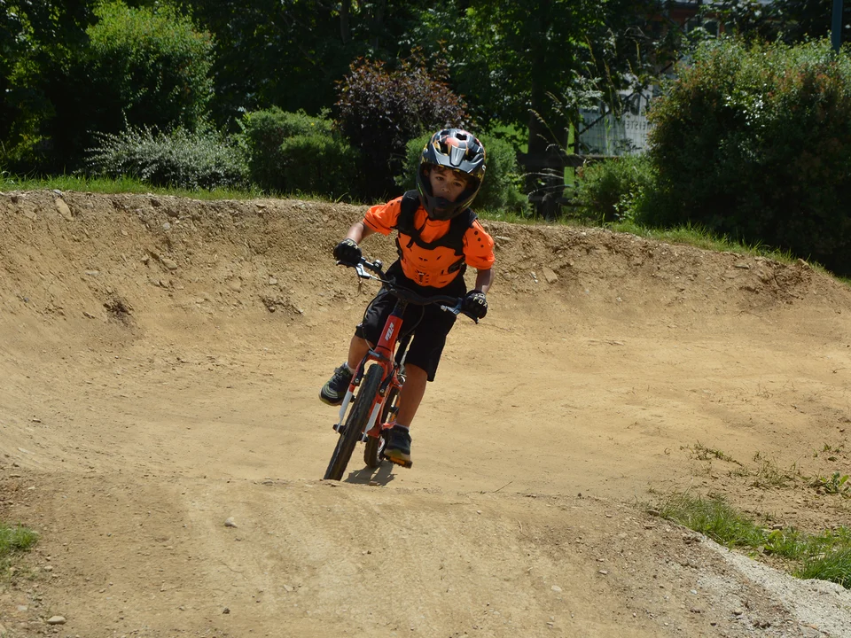 Pumptrack-Anlage in Passail im Naturpark Almenland. Pumptrack-Anlage in Passail im Naturpark Almenland.