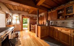 Eine große Küche im Landhaus Kurzen
