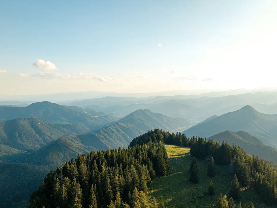 Panoramafoto über den Naturpark Almenland.