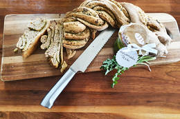 Löwenzahn Pesto Zopf gebacken