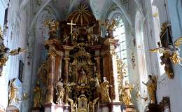 Altarraum der Frauenkirche