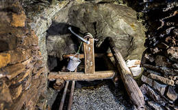 Alte Geräte im Silberbergwerk Arzberg