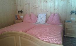 Liebevolle Zimmer in der Sommeralmhütte