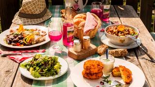Essen und Trinken im Naturpark in der Steiermark