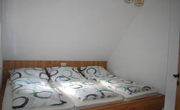 Schlafzimmer im Ferienhaus Schirgi