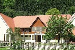 Die Volkschule in Arzberg