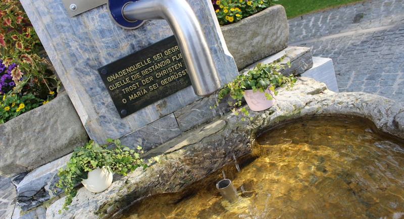 Brunnen vor der Wallfahrtskirche