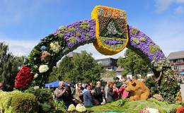 Blumenkorso der Blumenstraße 2015