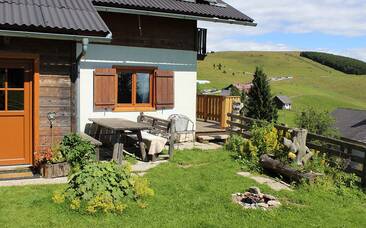 Eine urige Hütte auf der Sommeralm