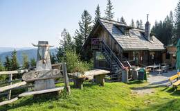 Stoahandhütte in der Gemeinde Breitenau am Hochlantsch im Naturpark Almenland, © Oststeiermark Tourismus, Kurt Elmleitner
