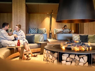 Almwellness Hotel Pierer Indoor-Ruhebereich
