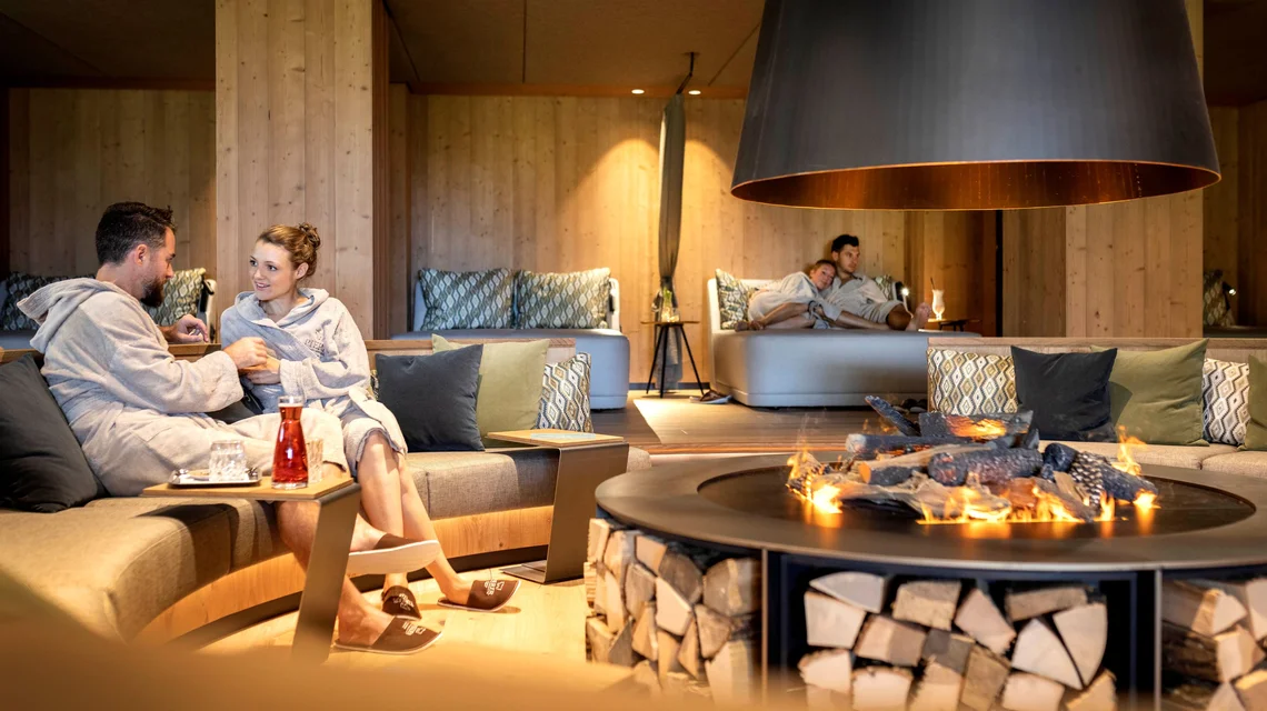 Almwellness Hotel Pierer Indoor-Ruhebereich