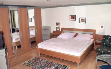 Ferienwohnung Auer Schlafzimmer Ferienwohnung Auer Schlafzimmer