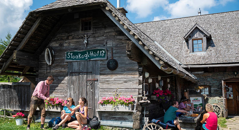 Die Stoakoglhütte auf der Sommeralm