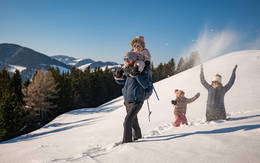 Winterwandern mit der Familie im Naturpark Almenland