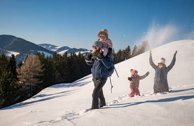 Winter Hiking with the Family in the Nature Park Almenland