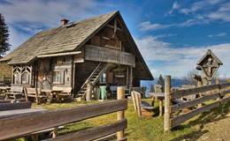 Almhütte bei der Hofbauer Alm-Runde im Naturpark Almenland