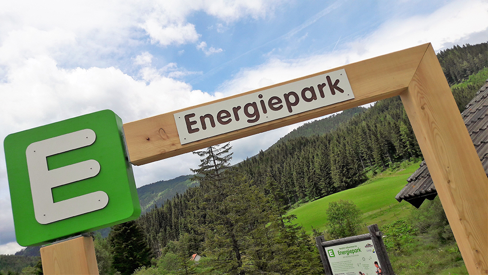 Eingangstor zum Energiepark auf der Teichalm