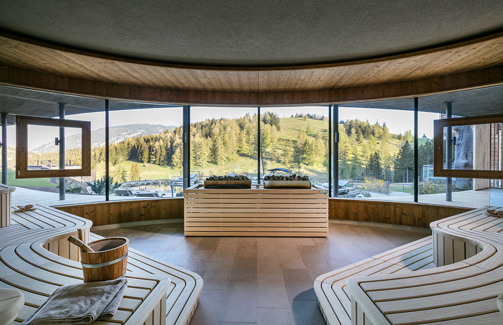 Panoramasauna im Almwellneshotel Pierer