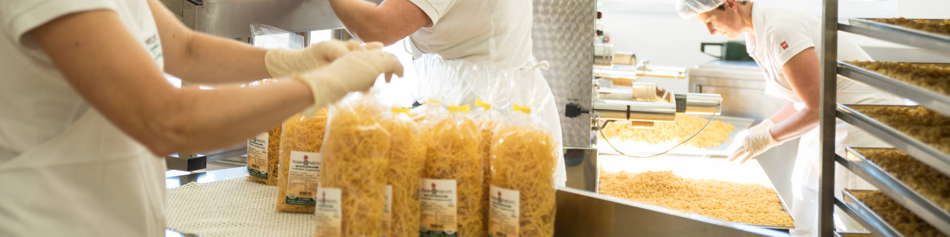 Nudelproduktion beim Moarhofhechtl