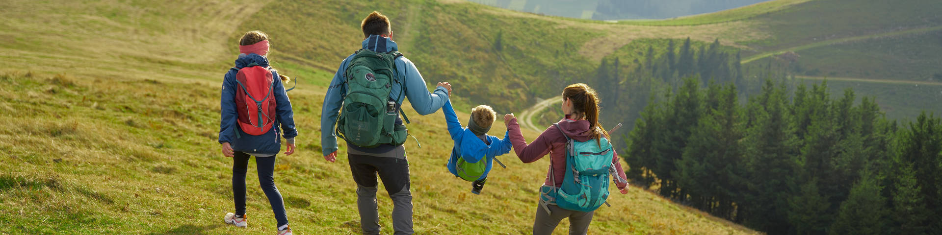 Wandern auf der Sommeralm mit der Familie.